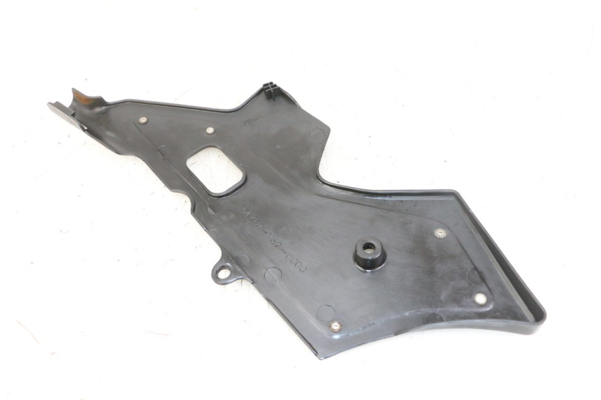 photo de RIGHT SIDE FRAME COVER HONDA CBR F 1000 (1993 - 1996)