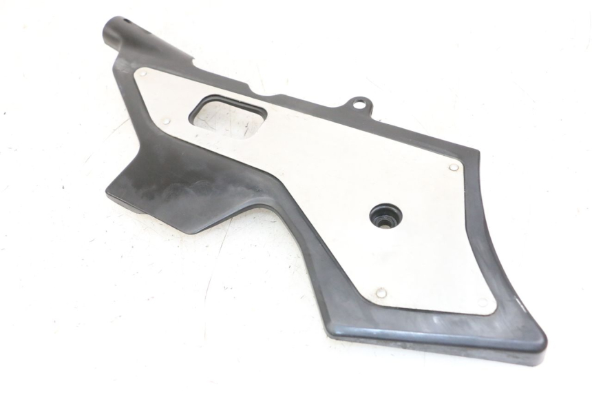 photo de RIGHT SIDE FRAME COVER HONDA CBR F 1000 (1993 - 1996)