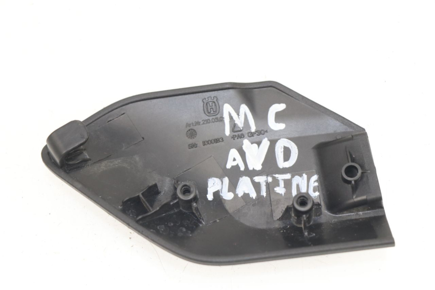 photo de RIGHT SIDE FRAME COVER HUSQVARNA SVARTPILEN 701 690 (2019 - 2020)