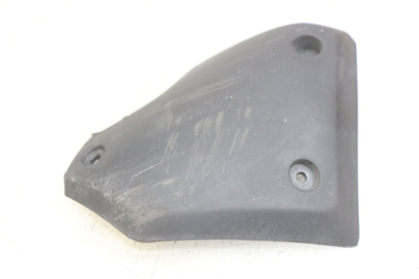 photo de RIGHT SIDE LATERAL FRAME COVER PEUGEOT KISBEE 4T 50 (2018 - 2022)