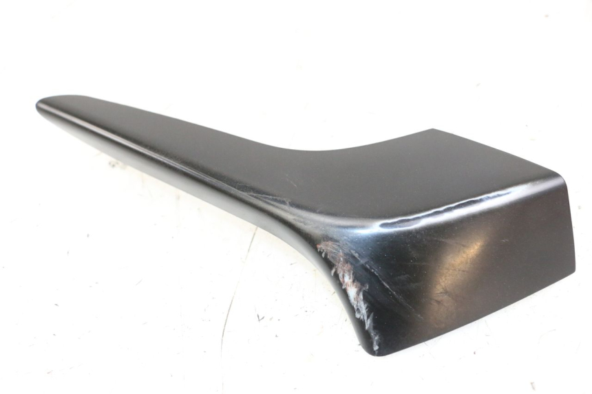 photo de RIGHT SIDE FRAME COVER PIAGGIO LIBERTY IGET 4T 50 (2021 - 2025)