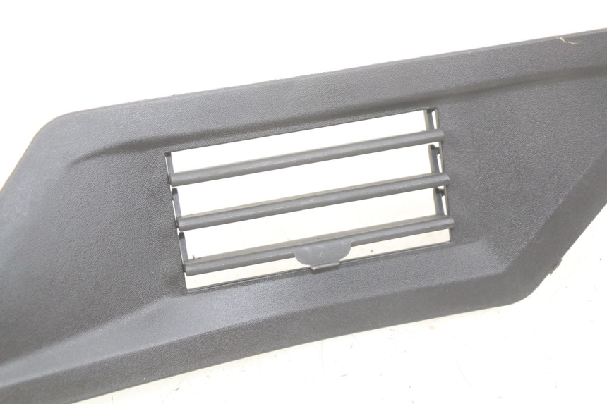 photo de RIGHT SIDE FRAME COVER GILERA RUNNER SP 50 (2009 - 2017)