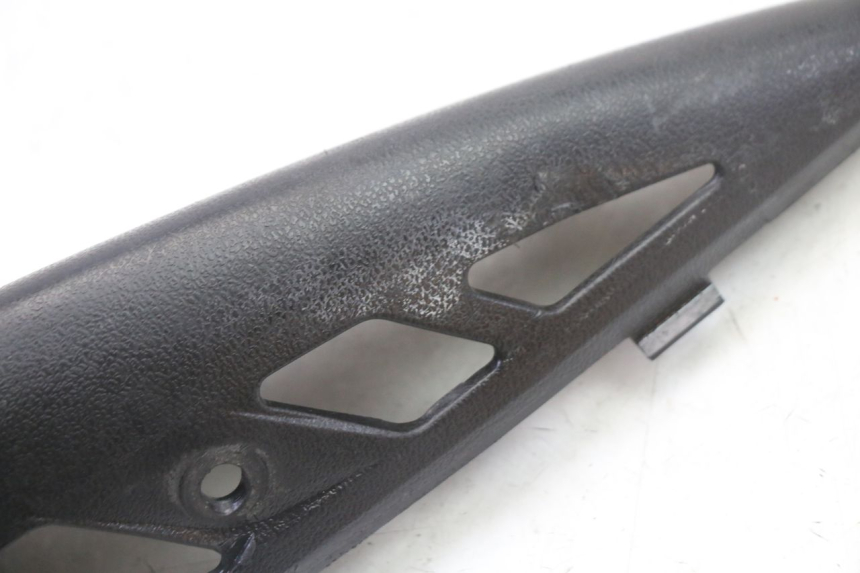 photo de RIGHT SIDE FRAME COVER HONDA ST PAN EUROPEAN 1300 (2002 - 2013)