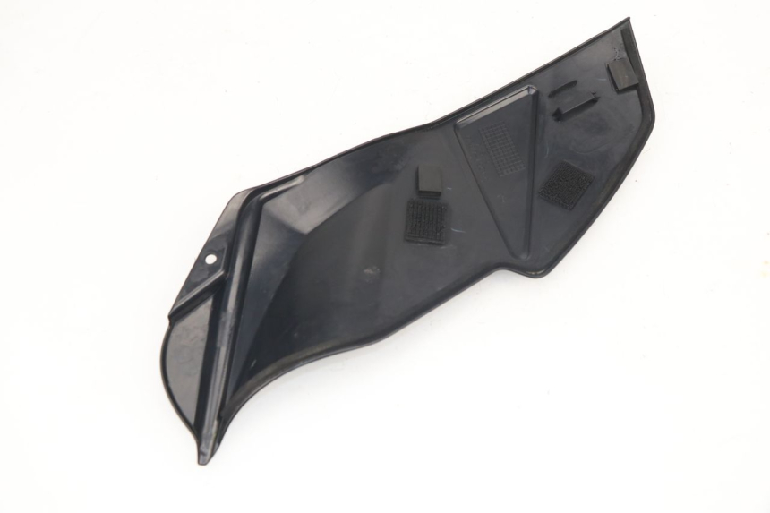 photo de RIGHT SIDE FRAME COVER SUZUKI GSR 750 (2011 - 2017)