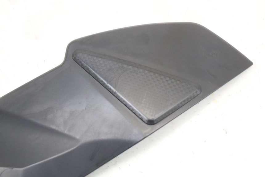 photo de RIGHT SIDE FRAME COVER SUZUKI GSR 750 (2011 - 2017)