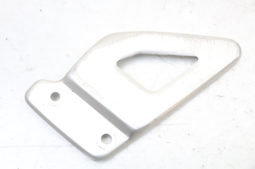 photo de RIGHT SIDE FRAME COVER SUZUKI SV S 650 (1999 - 2002)