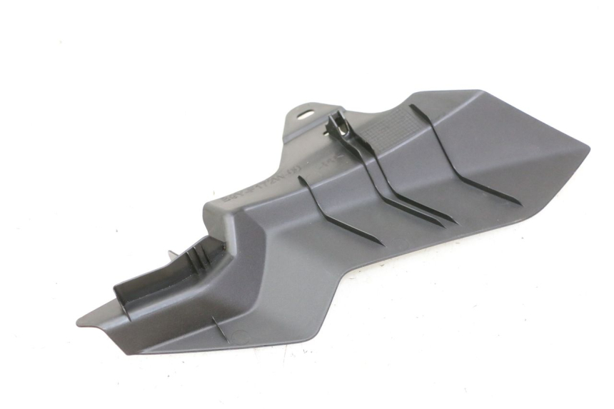 photo de RIGHT SIDE FRAME COVER YAMAHA XMAX X-MAX 125 (2021 - 2025)