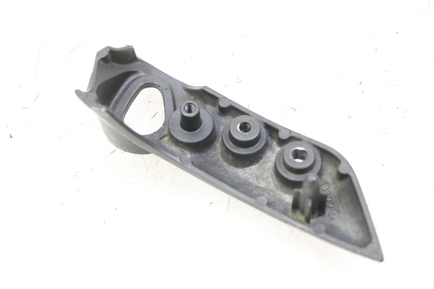 photo de RIGHT SIDE FRAME COVER YAMAHA FZ6 FAZER S2 600 (2007 - 2011)