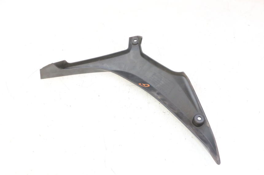 photo de LEFT SIDE FRAME COVER QUADRO 4 4D 350 (2015 - 2018)