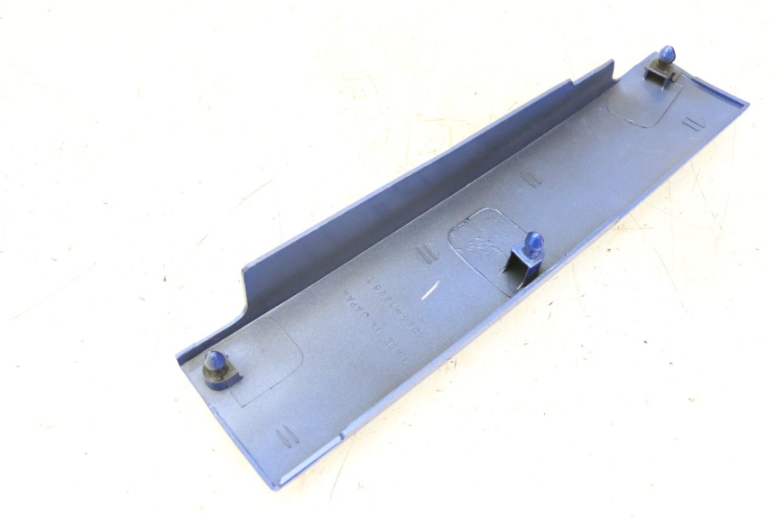 photo de LEFT SIDE FRAME COVER KAWASAKI GTR 1000 (1994 - 2004)