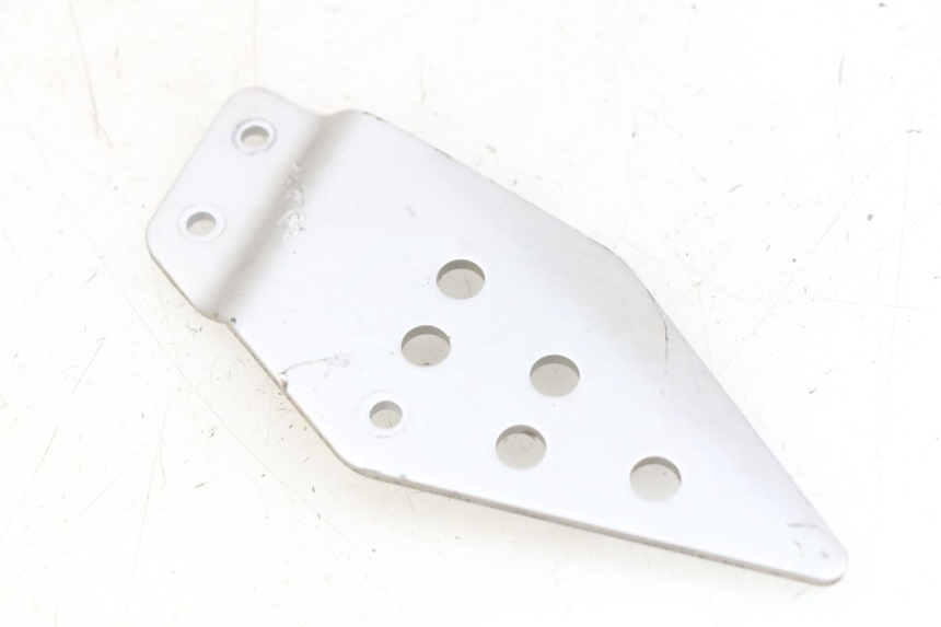 photo de LEFT SIDE LATERAL FRAME COVER KAWASAKI Z 750 (2007 - 2013)