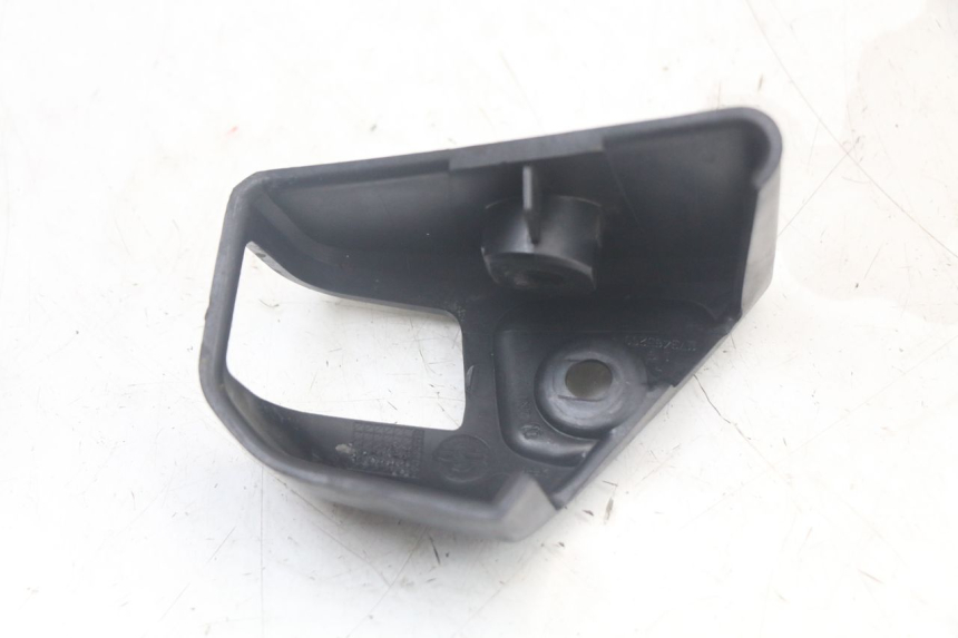 photo de LEFT SIDE LATERAL FRAME COVER PEUGEOT SPEEDFIGHT 100 (1997 - 2007)