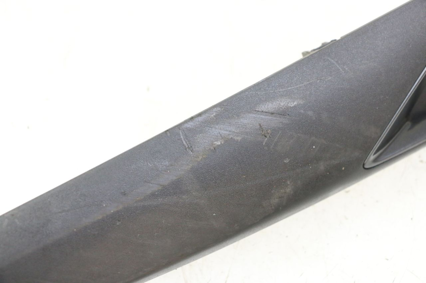 photo de LEFT SIDE FRAME COVER APRILIA SXR 50 (2021 - 2023)