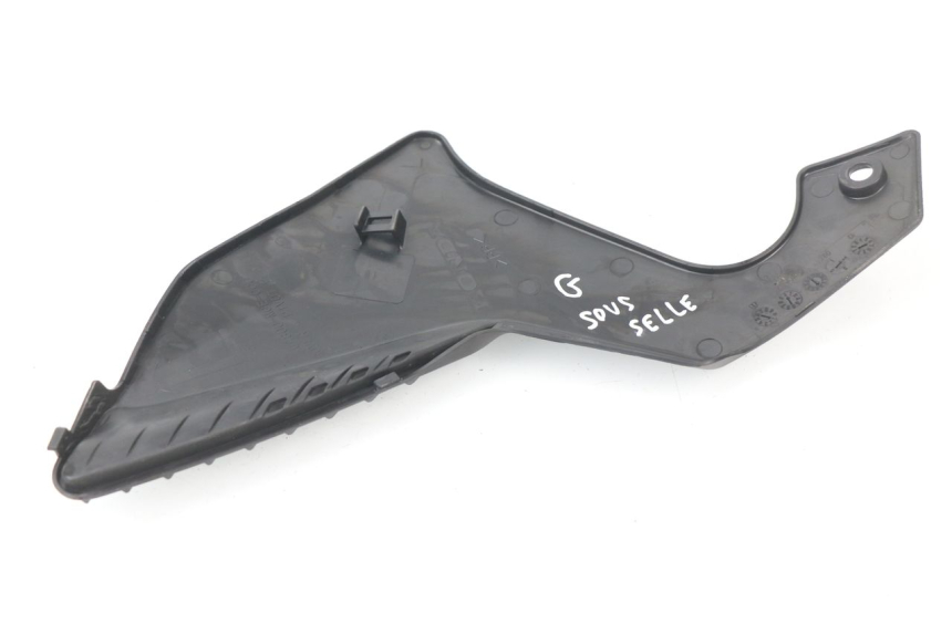 photo de LEFT SIDE FRAME COVER HONDA VFR F 1200 (2010 - 2015)