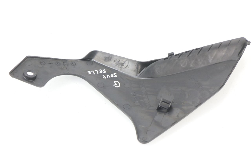 photo de LEFT SIDE FRAME COVER HONDA VFR F 1200 (2010 - 2015)