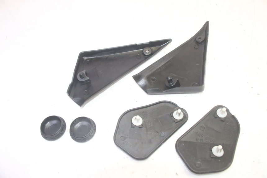 photo de FRAME COVER SUZUKI GSF N BANDIT 600 (1996 - 1999) - Component detail