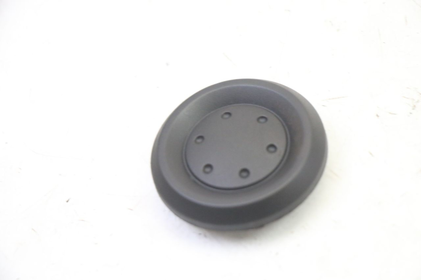 photo de FRAME COVER SUZUKI GSR 750 (2011 - 2017)