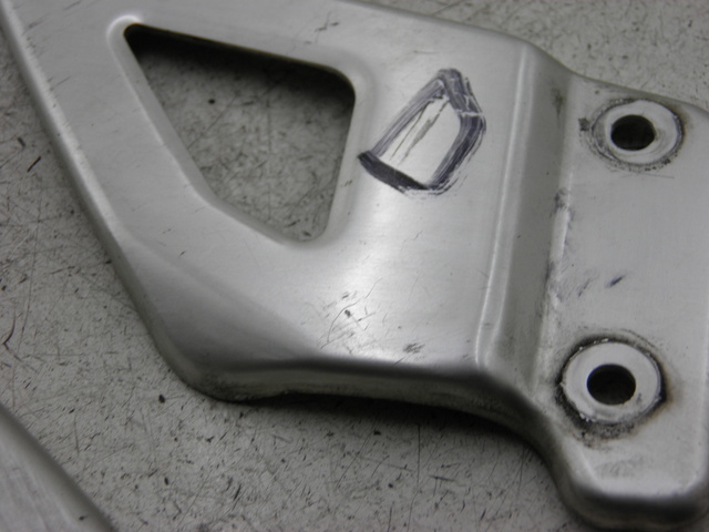 photo de FRAME COVER SUZUKI SV S 650 (1999 - 2002)