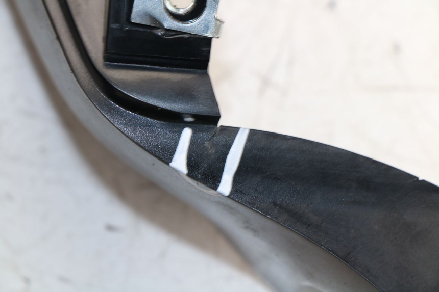 photo de SIDE FRAME COVER DAELIM VJ ROADWIN FI 125 (2008 - 2017)