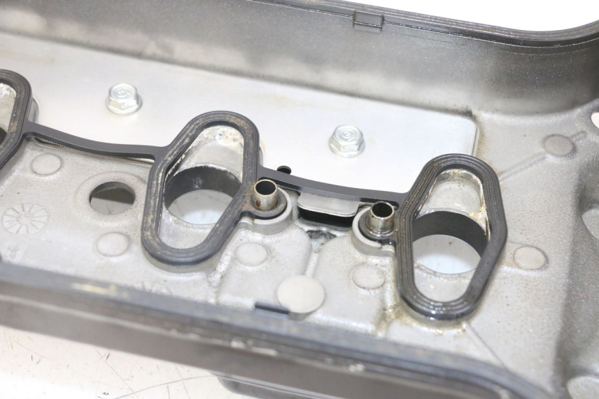 photo de ROCKER COVER HONDA CB R 1000 (2018 - 2023)