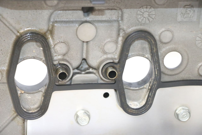 photo de ROCKER COVER HONDA CB R 1000 (2018 - 2023)