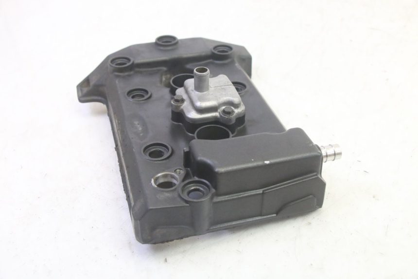 photo de ROCKER COVER YAMAHA TDM ABS 900 (2002 - 2014) - Alternative perspective