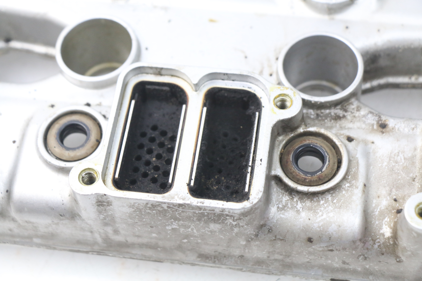 photo de VALVE COVER YAMAHA FJR ABS 1300 (2006 - 2012)