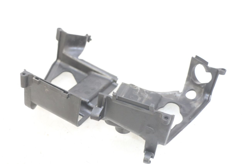 photo de CYLINDER HEAD COVER APRILIA SCARABEO 100 (2003 - 2012)