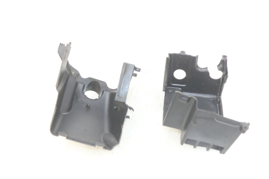 photo de CYLINDER HEAD COVER SYM CROX 4T 50 (2016 - 2023)