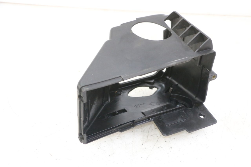 photo de CYLINDER COVER DAELIM BESBI 125 (2007 - 2008)