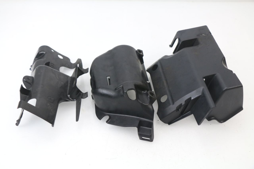 photo de CYLINDER COVER HONDA VFR F 1200 (2010 - 2015)