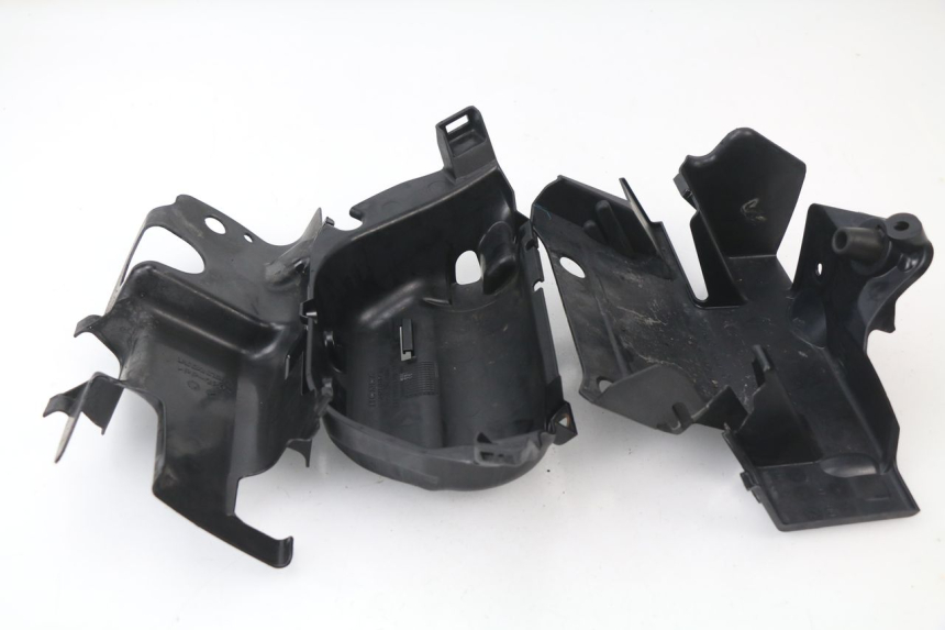 photo de CYLINDER COVER HONDA VFR F 1200 (2010 - 2015)