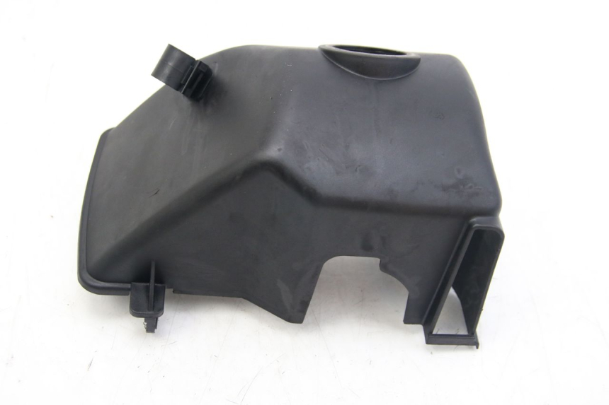 photo de CYLINDER HEAD COVER PEUGEOT KISBEE 2T 50 (2018 - 2022)