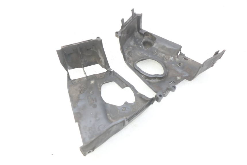 photo de CYLINDER HEAD COVER PIAGGIO VESPA LX 125 (2005 - 2010)