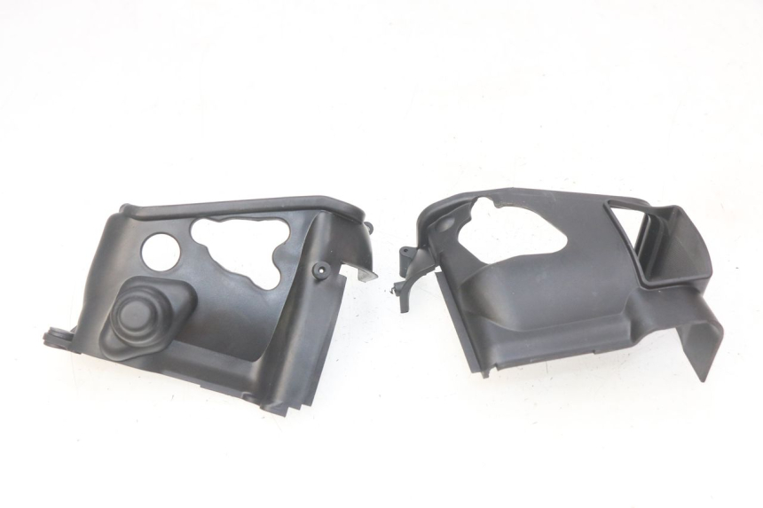 photo de CYLINDER HEAD COVER PIAGGIO ZIP 4T 50 (2018 - 2020)