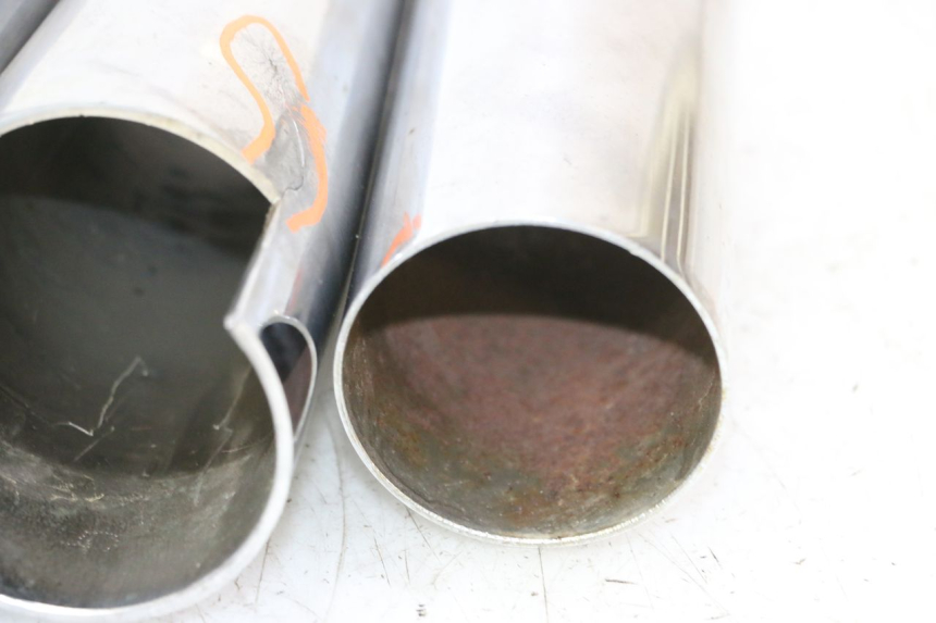 photo de FORK PANEL HYOSUNG GV AQUILA 125 (2000 - 2004)