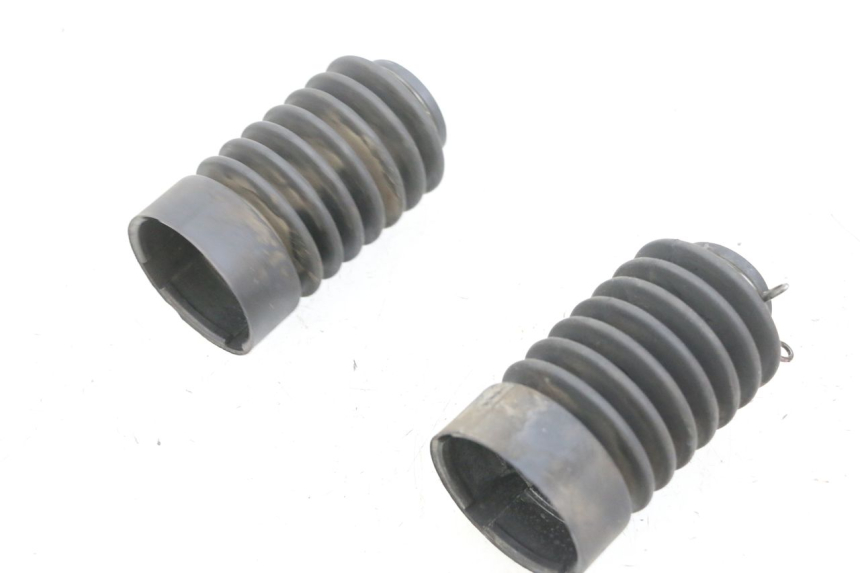 photo de FORK COVER SYM CROX 4T 50 (2016 - 2023) - Zoom on usage condition