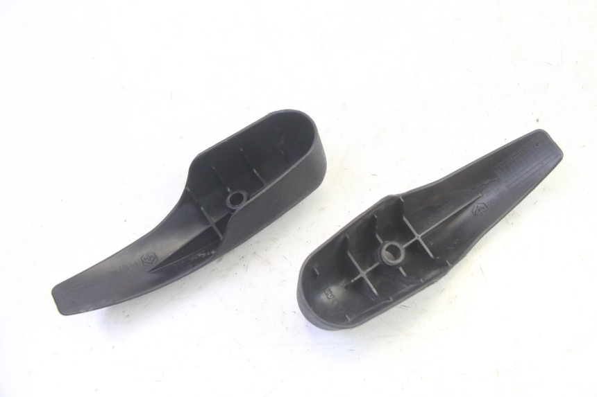 photo de FORK COVER PIAGGIO MP3 RL 250 (2007 - 2010) - Alternative perspective