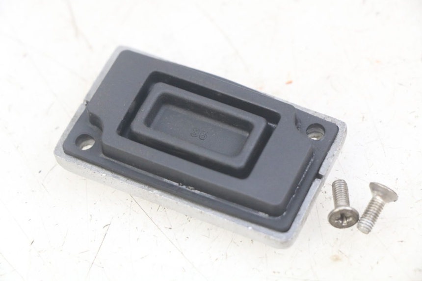 photo de MASTER CYLINDER COVER KYMCO AGILITY 4T 50 (2005 - 2018)