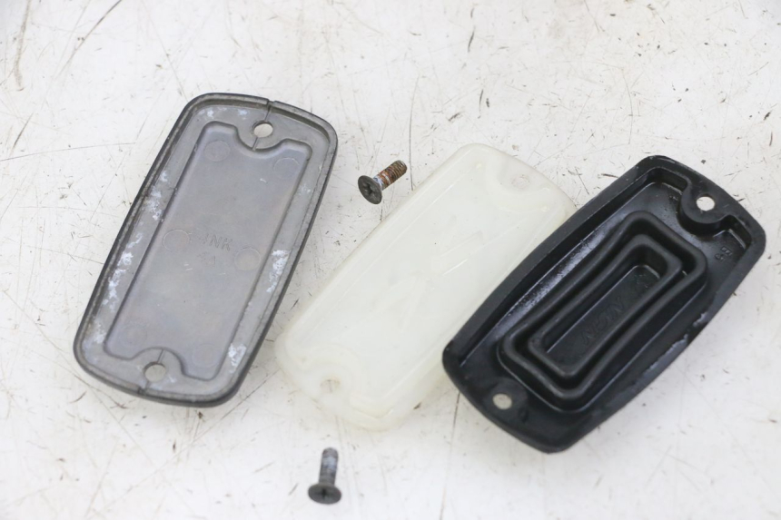 photo de MASTER CYLINDER COVER  HONDA CBF 500 (2004 - 2007)
