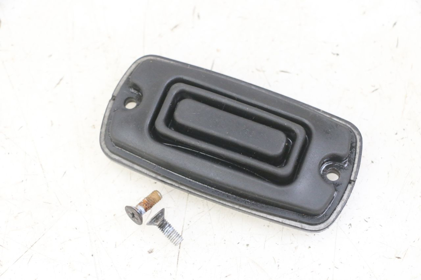 photo de MASTER CYLINDER COVER  HONDA CBF 500 (2004 - 2007)