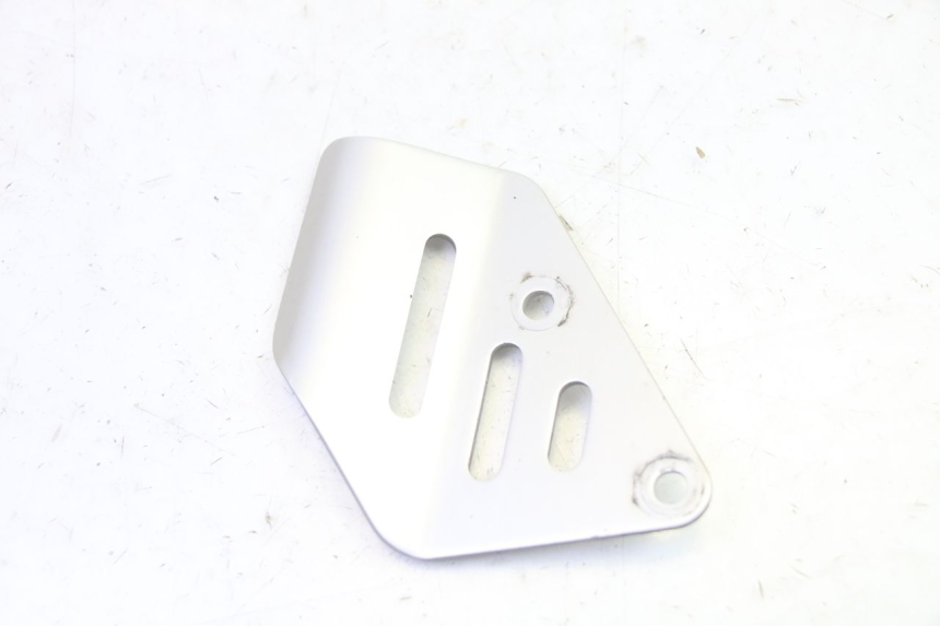 photo de MASTER CYLINDER COVER SUZUKI DL V STROM 1000 (2002 - 2007) - Main view