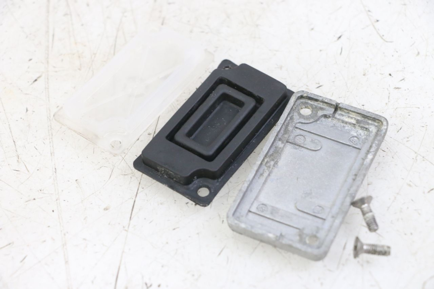 photo de MASTER CYLINDER COVER KYMCO AGILITY 4T 50 (2005 - 2018)