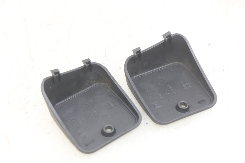 photo de MASTER CYLINDER COVER PIAGGIO MP3 LT 400 (2007 - 2012)