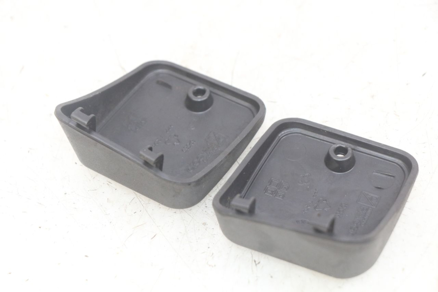 photo de MASTER CYLINDER COVER PIAGGIO MP3 LT 400 (2007 - 2012)