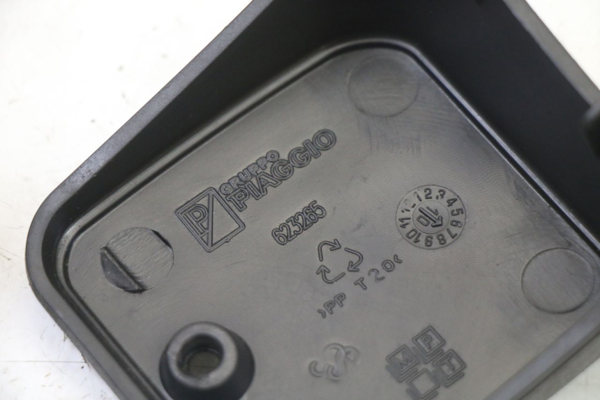 photo de MASTER CYLINDER COVER PIAGGIO MP3 500 (2011 - 2015)