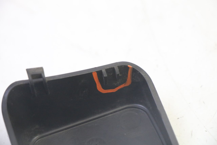 photo de MASTER CYLINDER COVER PIAGGIO MP3 500 (2011 - 2015)