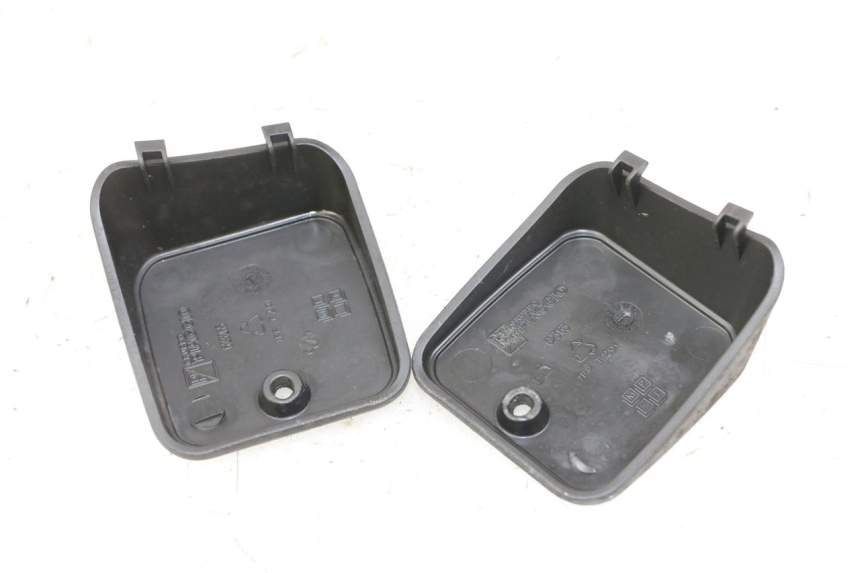 photo de MASTER CYLINDER COVER  PIAGGIO MP3 125 (2006 - 2014)
