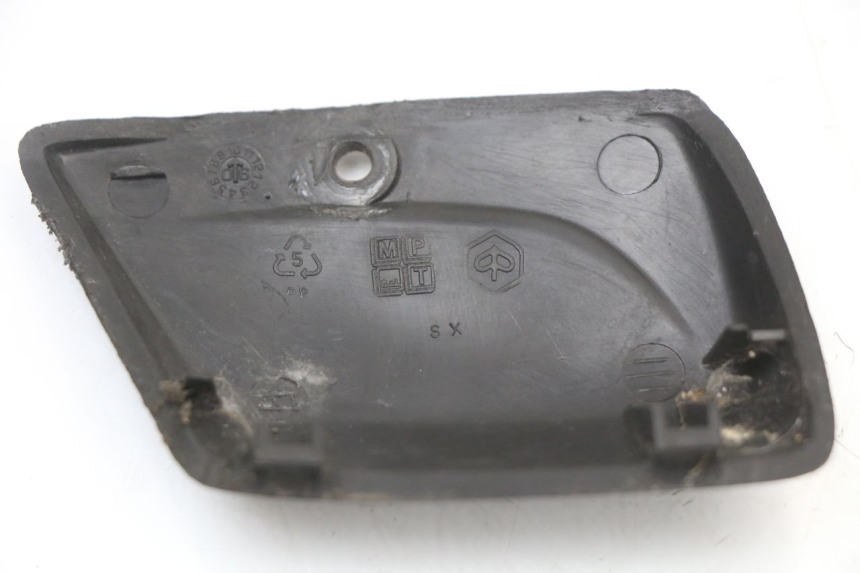 photo de MASTER CYLINDER COVER PIAGGIO XEVO - X EVO 125 (2007 - 2016)