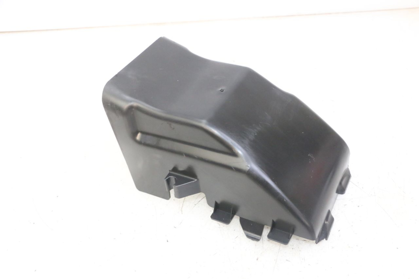 photo de ENGINE COVER PEUGEOT JET FORCE CARBU 50 (2003 - 2016)